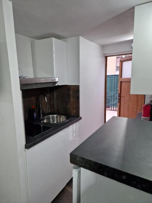 Studio 2 Pers Paris/Bourget/Cdg/Parc D'Exposition Aulnay-sous-Bois Luaran gambar